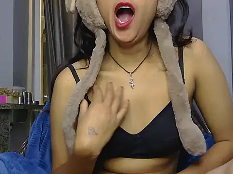 Anika Singh online show from November 2025 06:21:01 PM