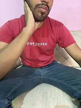 hotyyyyjonny online show from April 2026 05:44:02 PM