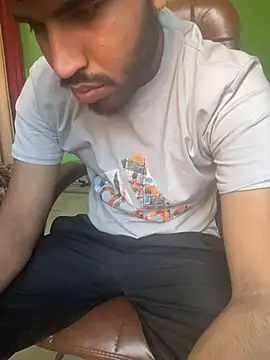 hotyyyyjonny online show from May 2026 03:57:01 AM