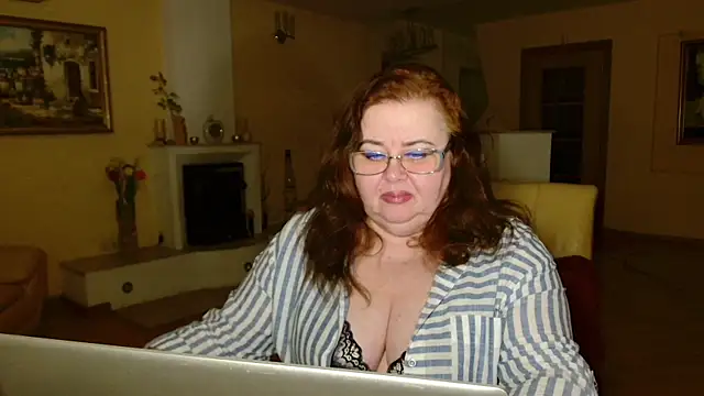 Snapshot of Natali-Gucci chatting on May 2026 05:52:02 PM Natali-Gucci online show from May 2026 05:52:02 PM