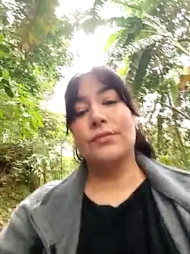 Snapshot of SaloGray8 chatting on April 2026 12:44:02 PM SaloGray8 online show from April 2026 12:44:02 PM