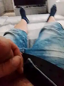 Robesz1982 online show from July 2026 10:07:01 AM