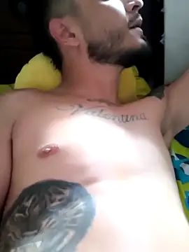 mohamedkarimm online show from December 2025 03:31:01 PM