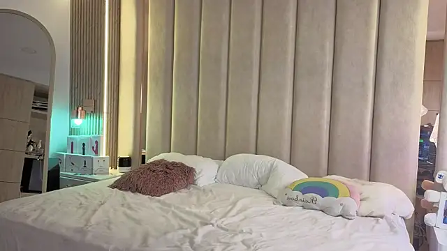 Iamnyxy online show from November 2025 11:02:01 AM