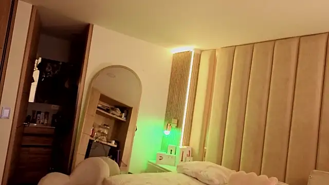 Iamnyxy online show from March 2026 11:04:02 AM