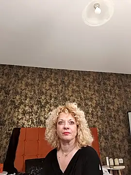 LittleCurlyGirl online show from February 2026 08:57:02 PM