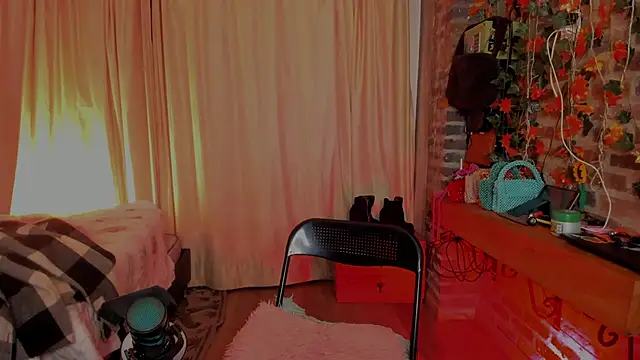 LaGoldenBitch online show from February 2026 10:47:02 AM