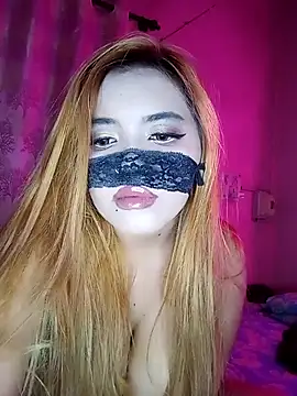 Snapshot of Bunnybush37 chatting on July 2026 03:43:02 PM Bunnybush37 online show from July 2026 03:43:02 PM