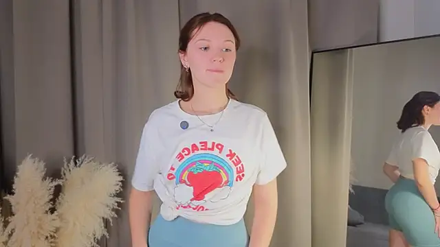 RetaIvey online show from November 2025 12:16:01 PM