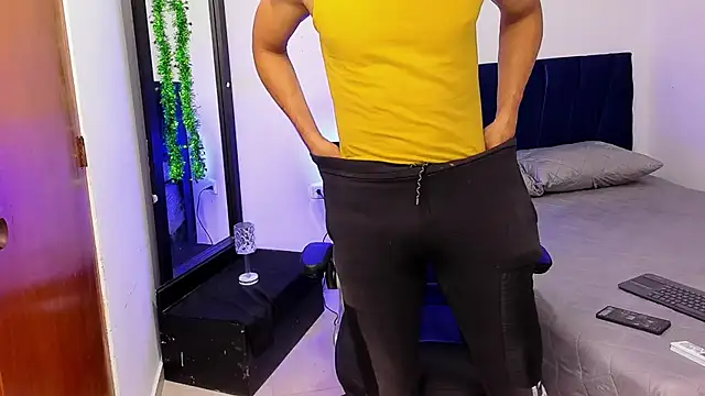 Nolan joness online show from November 2025 02:05:01 PM