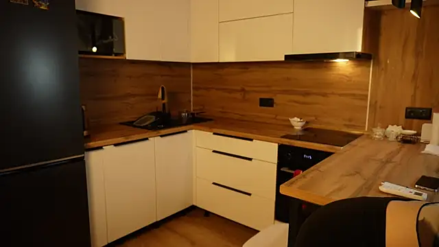 Snapshot of lollabunnn chatting on November 2025 04:18:01 PM lollabunnn online show from November 2025 04:18:01 PM