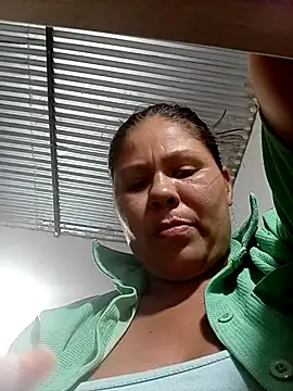 Snapshot of sexy_latina90 chatting on November 2025 11:35:01 PM sexy latina90 online show from November 2025 11:35:01 PM