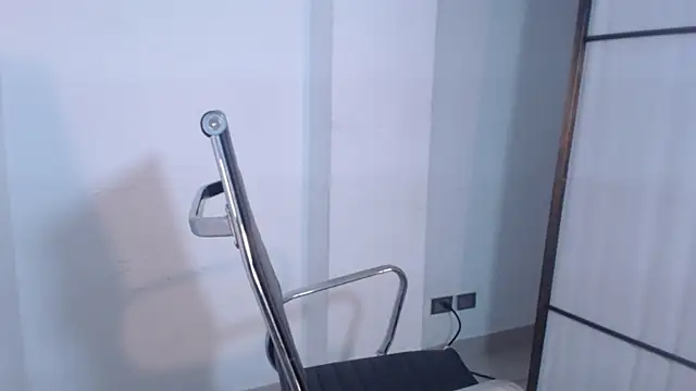 CataGreen1 online show from November 2025 09:04:02 PM