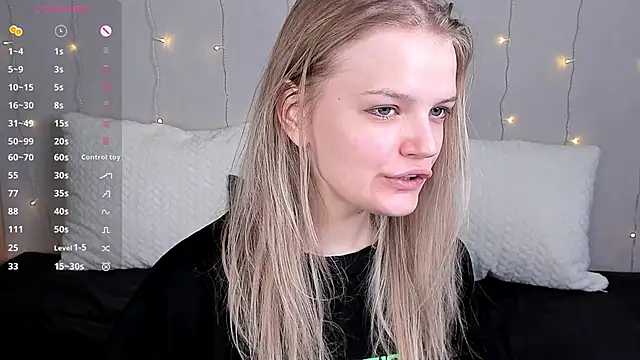 Snapshot of MicheleHonas chatting on February 2026 07:21:02 PM MicheleHonas online show from February 2026 07:21:02 PM