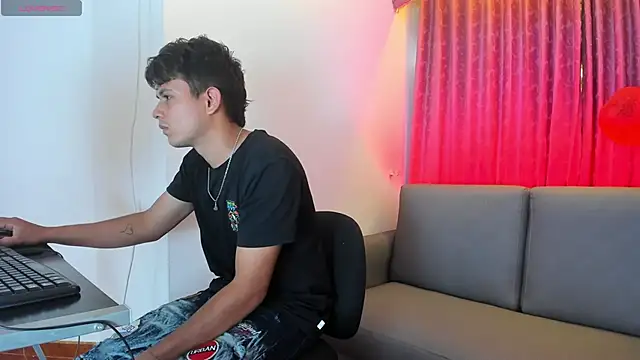 Hospick white online show from November 2025 06:28:01 PM