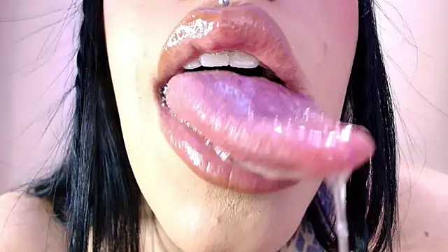 Snapshot of catte_jensen chatting on April 2026 04:57:02 AM catte jensen online show from April 2026 04:57:02 AM