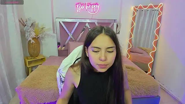 ISABELA TAY online show from November 2025 11:45:01 AM