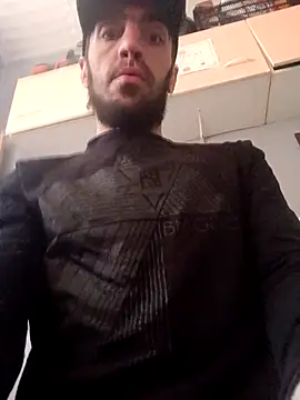 Snapshot of hotguy71000 chatting on April 2026 09:45:01 PM hotguy71000 online show from April 2026 09:45:01 PM