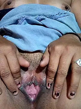 Hot kamla online show from November 2025 06:45:02 AM