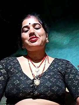 Snapshot of Hot_kamla chatting on May 2026 11:02:02 PM Hot kamla online show from May 2026 11:02:02 PM