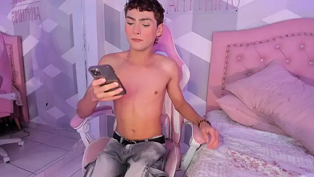 JacobRusso online show from December 2025 04:50:01 AM