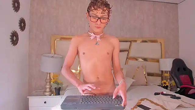 Snapshot of JacobRusso chatting on July 2026 06:34:02 PM JacobRusso online show from July 2026 06:34:02 PM