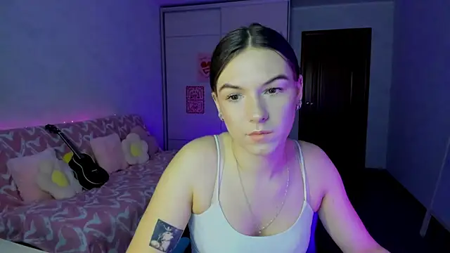 luna lust 212 online show from June 2026 04:24:01 AM