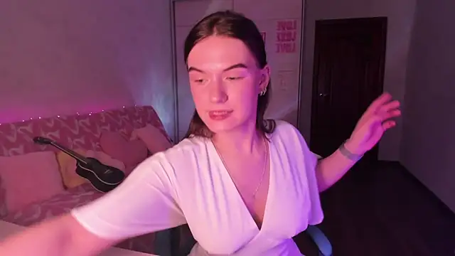 luna lust 212 online show from June 2026 07:34:02 PM
