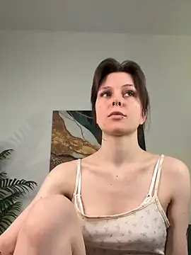 Snapshot of Shy_Vivi chatting on February 2026 11:17:01 AM Shy Vivi online show from February 2026 11:17:01 AM