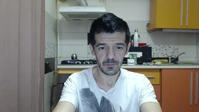 Snapshot of Dale_E chatting on December 2025 05:23:01 AM Dale E online show from December 2025 05:23:01 AM