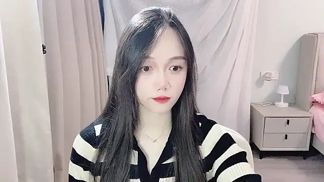 BoiI2u online show from November 2025 04:06:01 PM