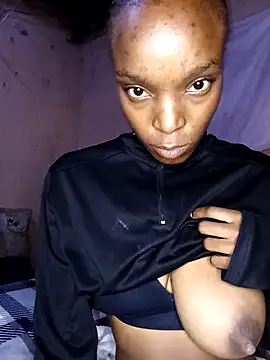 Snapshot of Beverlygurlx6 chatting on March 2026 05:55:01 AM Beverlygurlx6 online show from March 2026 05:55:01 AM