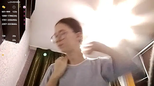 Snapshot of SharenBilleck chatting on November 2025 03:23:01 PM SharenBilleck online show from November 2025 03:23:01 PM