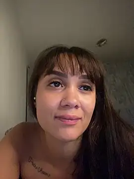 carolsapequinha online show from April 2026 12:56:01 AM