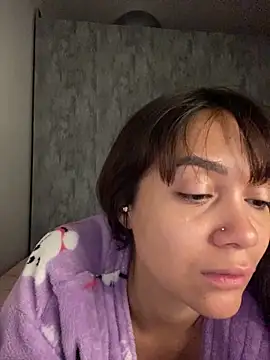 carolsapequinha online show from May 2026 10:33:01 AM