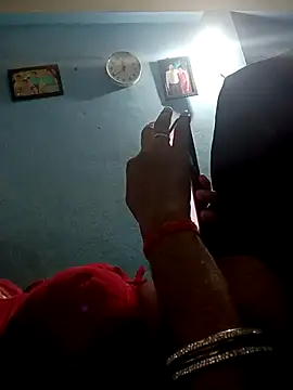 beutiful hot online show from December 2025 05:07:01 PM