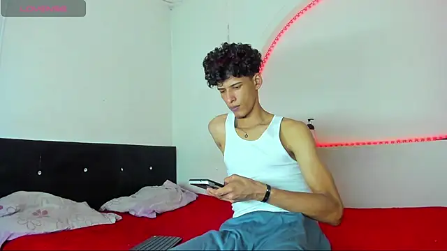 kaiborman00 online show from March 2026 03:22:02 AM