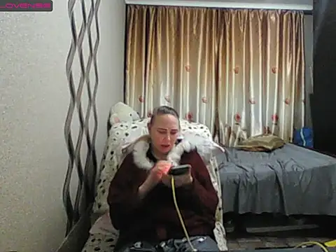 JenniDeep online show from November 2025 03:01:02 PM