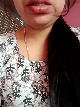 isha sharma2002 online show from December 2025 06:32:01 AM