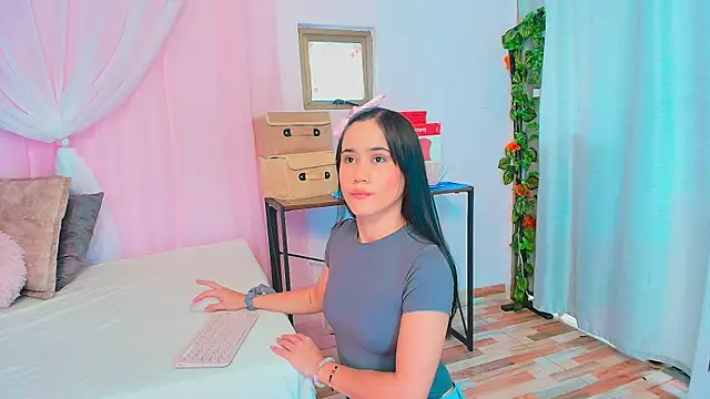 Snapshot of lizzy_kane chatting on March 2026 08:22:02 PM lizzy kane online show from March 2026 08:22:02 PM