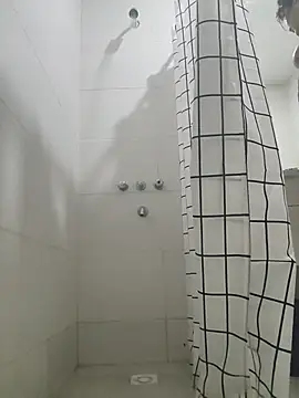 Snapshot of miturikento chatting on February 2026 04:32:01 AM miturikento online show from February 2026 04:32:01 AM