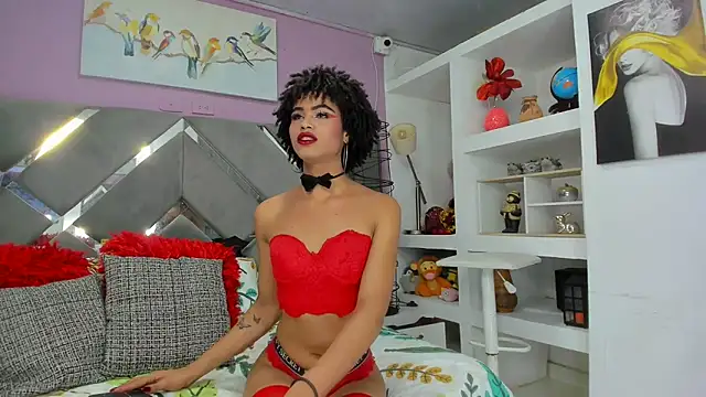 Snapshot of Zaira_sofiaa chatting on May 2026 02:30:01 AM Zaira sofiaa online show from May 2026 02:30:01 AM