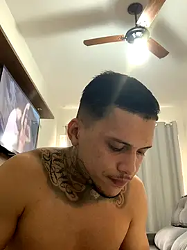 Ryanzl017 online show from November 2025 10:21:01 AM