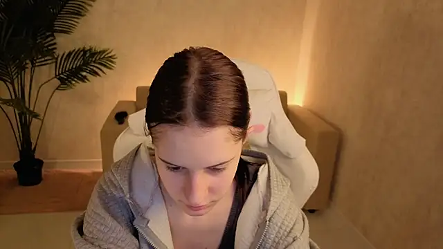 StacyTorres online show from November 2025 04:28:01 PM