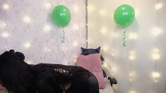 Snapshot of Noise_Lux33 chatting on March 2026 04:06:01 AM Noise Lux33 online show from March 2026 04:06:01 AM