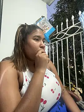 Snapshot of morena-2025 chatting on June 2026 11:44:01 PM morena-2025 online show from June 2026 11:44:01 PM