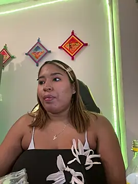 Snapshot of morena-2025 chatting on July 2026 11:03:01 PM morena-2025 online show from July 2026 11:03:01 PM