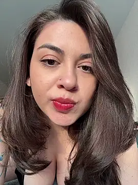 Lovynna online show from April 2026 03:36:01 PM