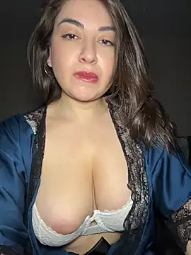 Lovynna online show from May 2026 07:09:02 PM