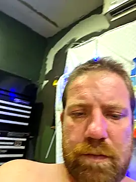 Snapshot of Txweld69 chatting on December 2025 03:57:01 AM Txweld69 online show from December 2025 03:57:01 AM